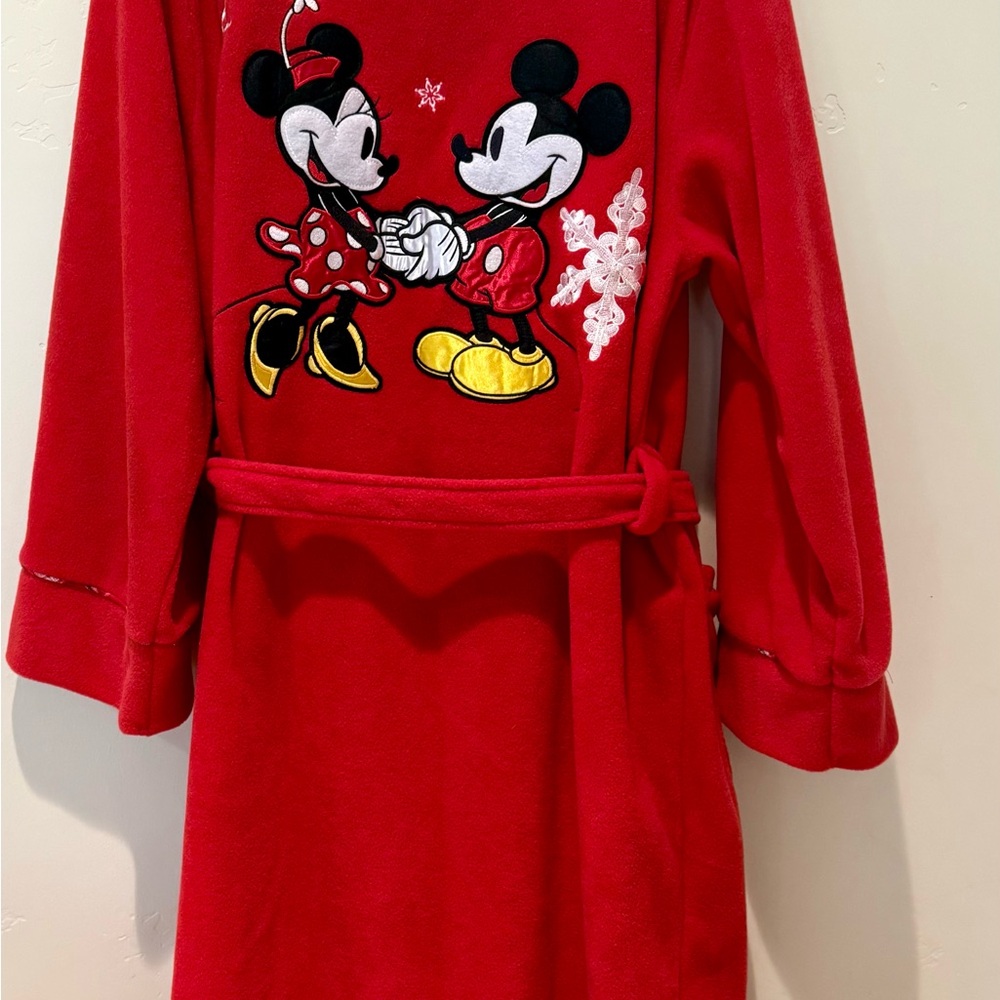 Disney Men’s Red Robe sz Large